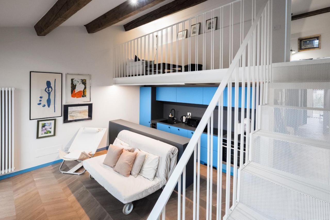 Flats4Rent Carla'S Apartments 维罗纳 外观 照片